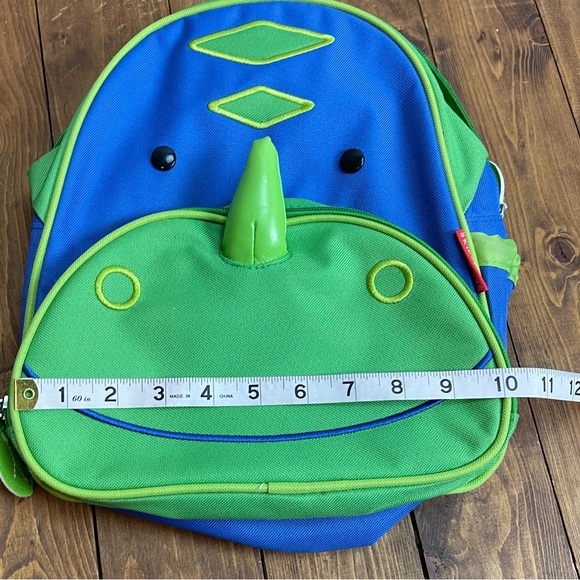 Skip hop zoo small Dakota dinosaur backpack - Picture 4 of 6